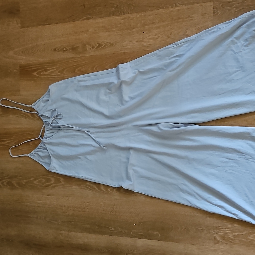 Zara Gray Jumpsuit Effortlessly Stylish and Versatile - Picture 2 of 8